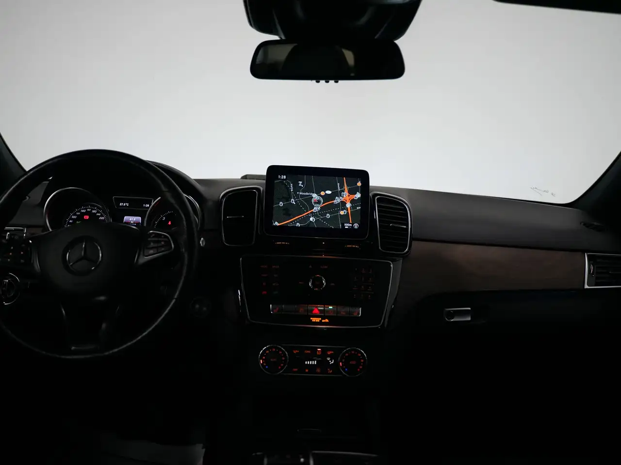 Mercedes-Benz GLE снимка Mercedes-Benz GLE