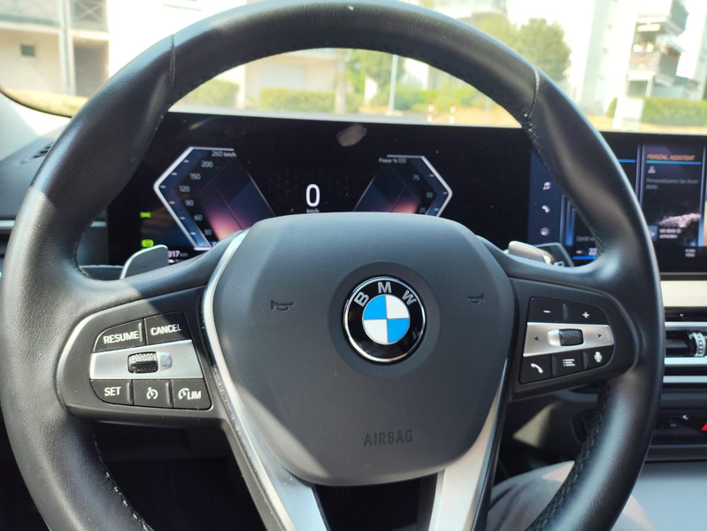 BMW 318 i Touring Navi HUD SHZ Totwinkel Kamera — photo 13