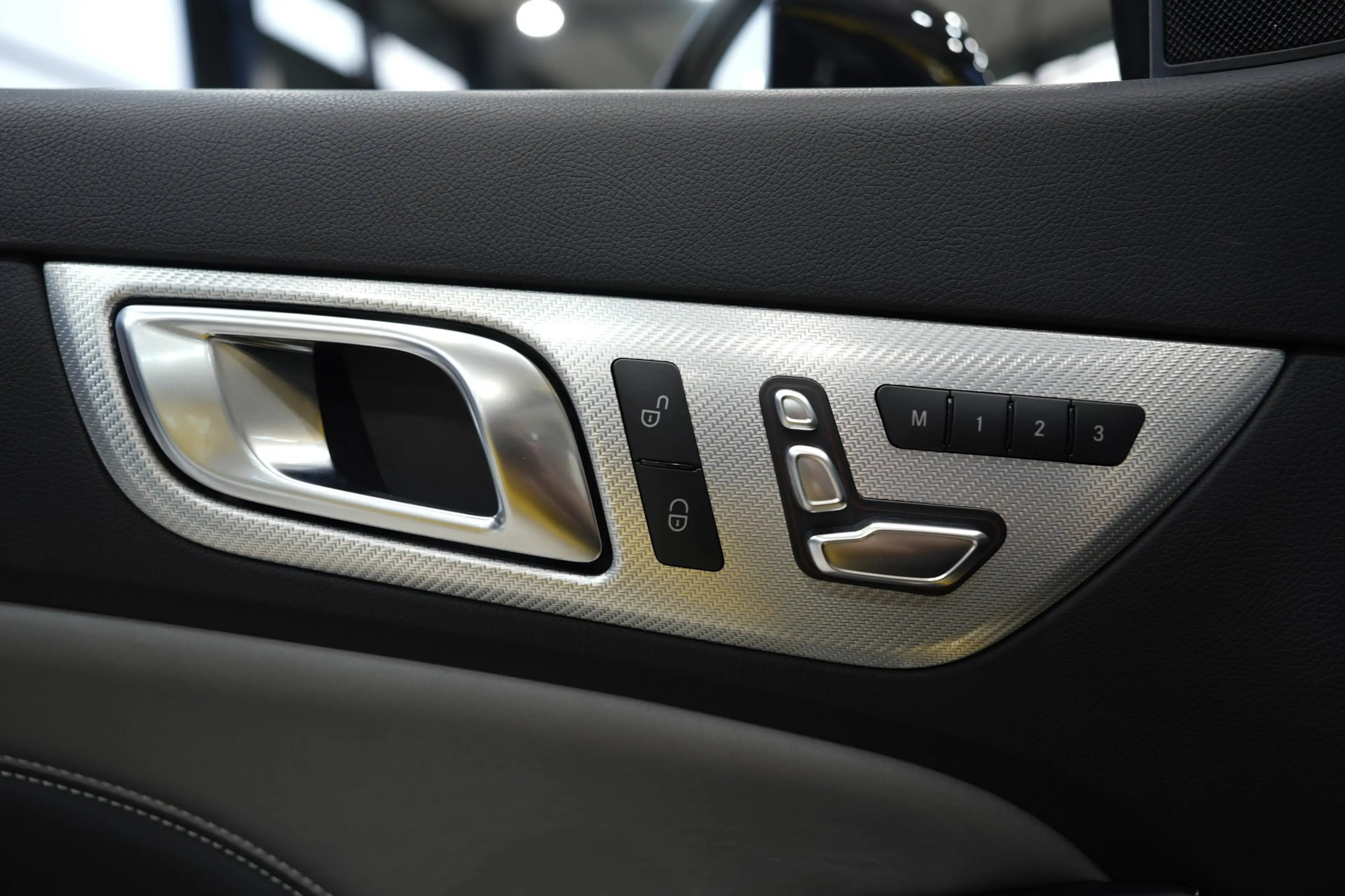 Mercedes-Benz SLC 300 Final Edition*AMG-LINE*SPORTSITZE*KAMERA — photo 15