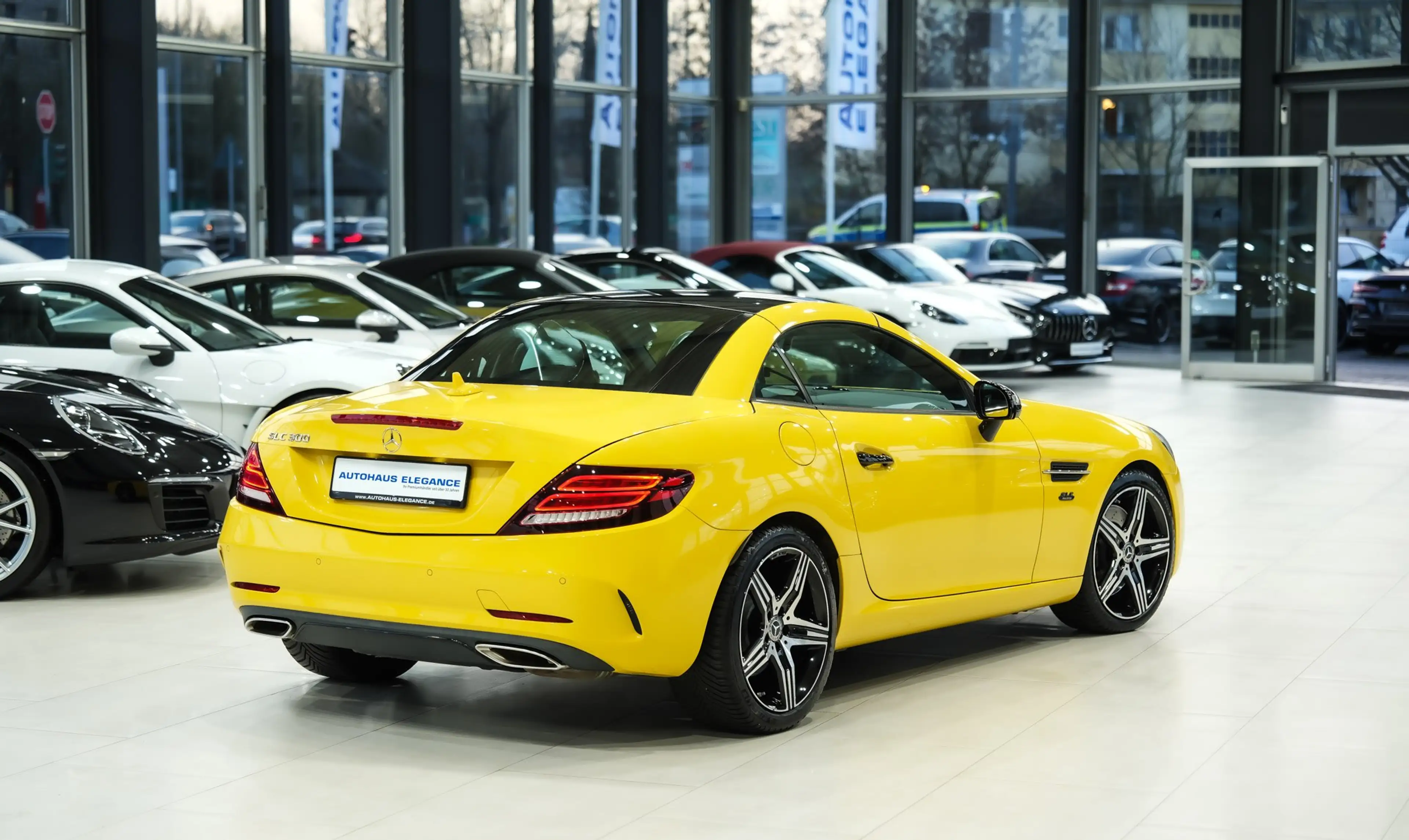 Mercedes-Benz SLC 300 Final Edition*AMG-LINE*SPORTSITZE*KAMERA — photo 3