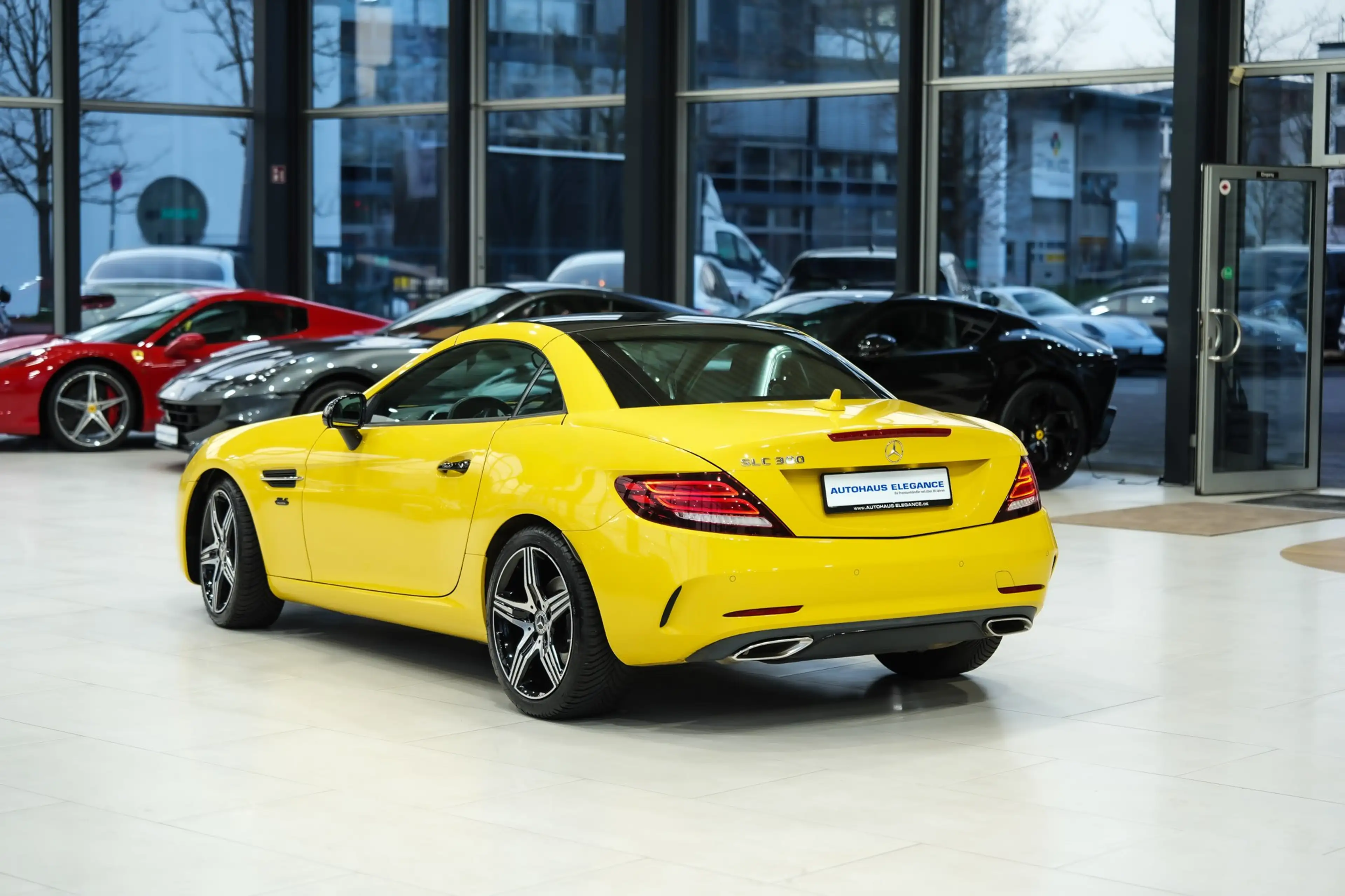 Mercedes-Benz SLC 300 Final Edition*AMG-LINE*SPORTSITZE*KAMERA — photo 4