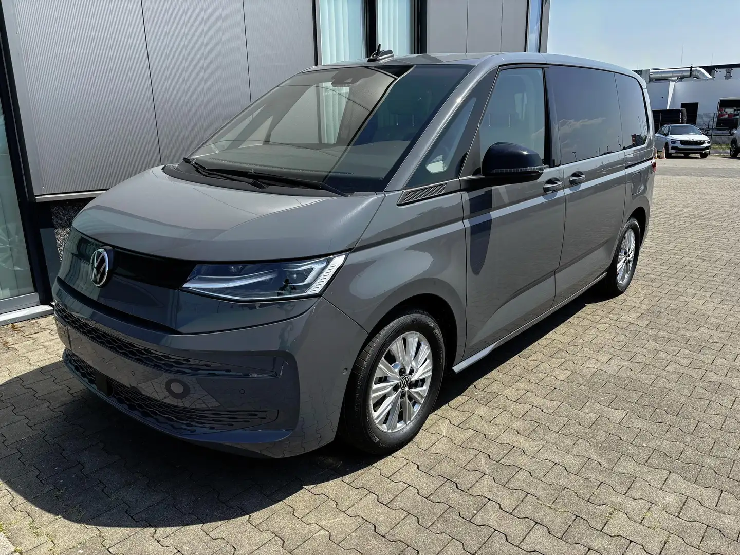 Volkswagen T7 Multivan Business 1.5 eHYBRID 4MOTION (ALLRAD) DSG, 5 Ja... - 1