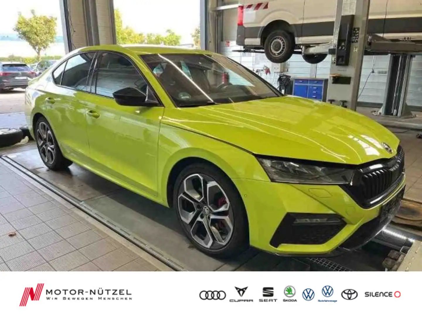 Skoda Octavia Limousine RS 2.0 TSI DSG MATRIX+NAVI+AHK Grün - 1