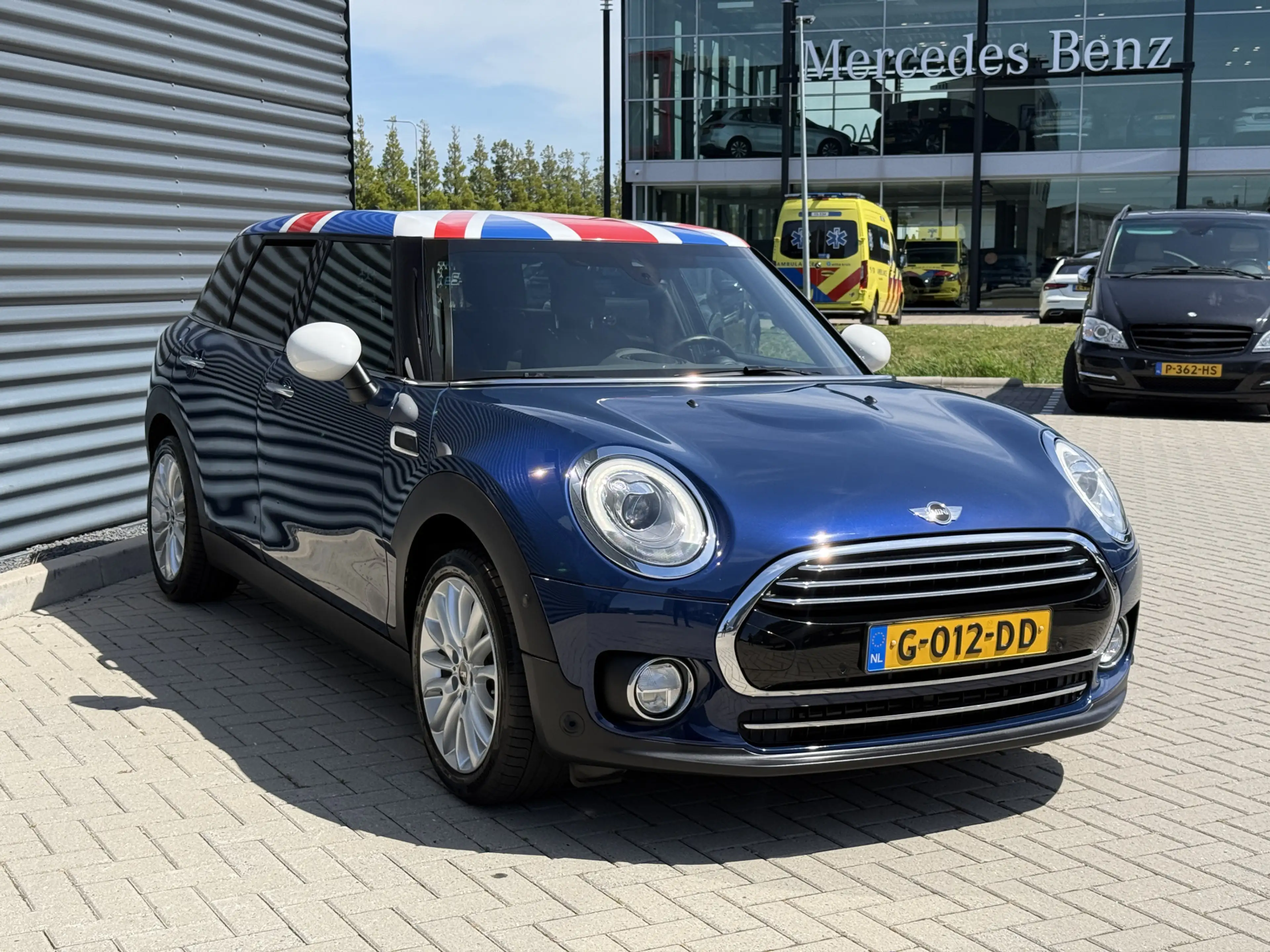 MINI Cooper Clubman 1.5 Chili — photo 3