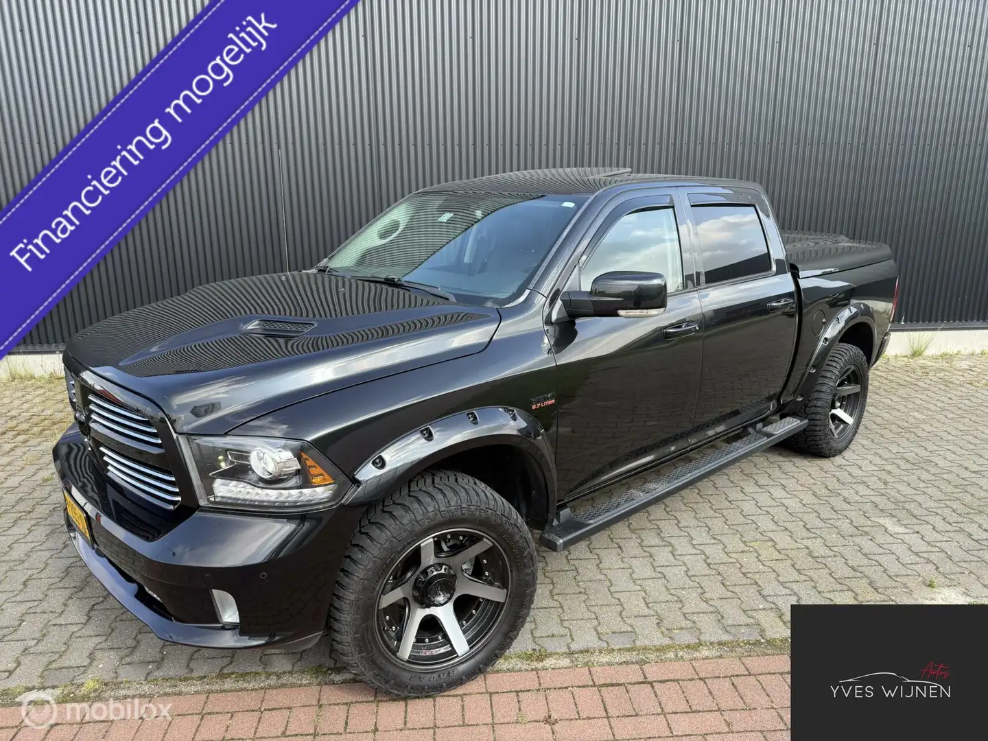 Dodge RAM 1500 5.7 V8 1e EIG LIFTED, CUSTOM, BLACK ED Zwart - 1