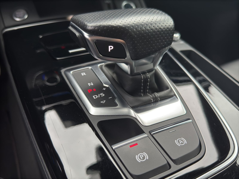 Audi Q5 50 TDI quattro tiptronic S line Leder Matrix — photo 10