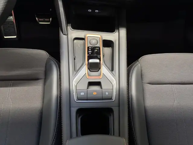 Cupra Leon view 16