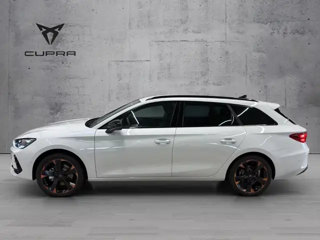 Cupra Leon view 4