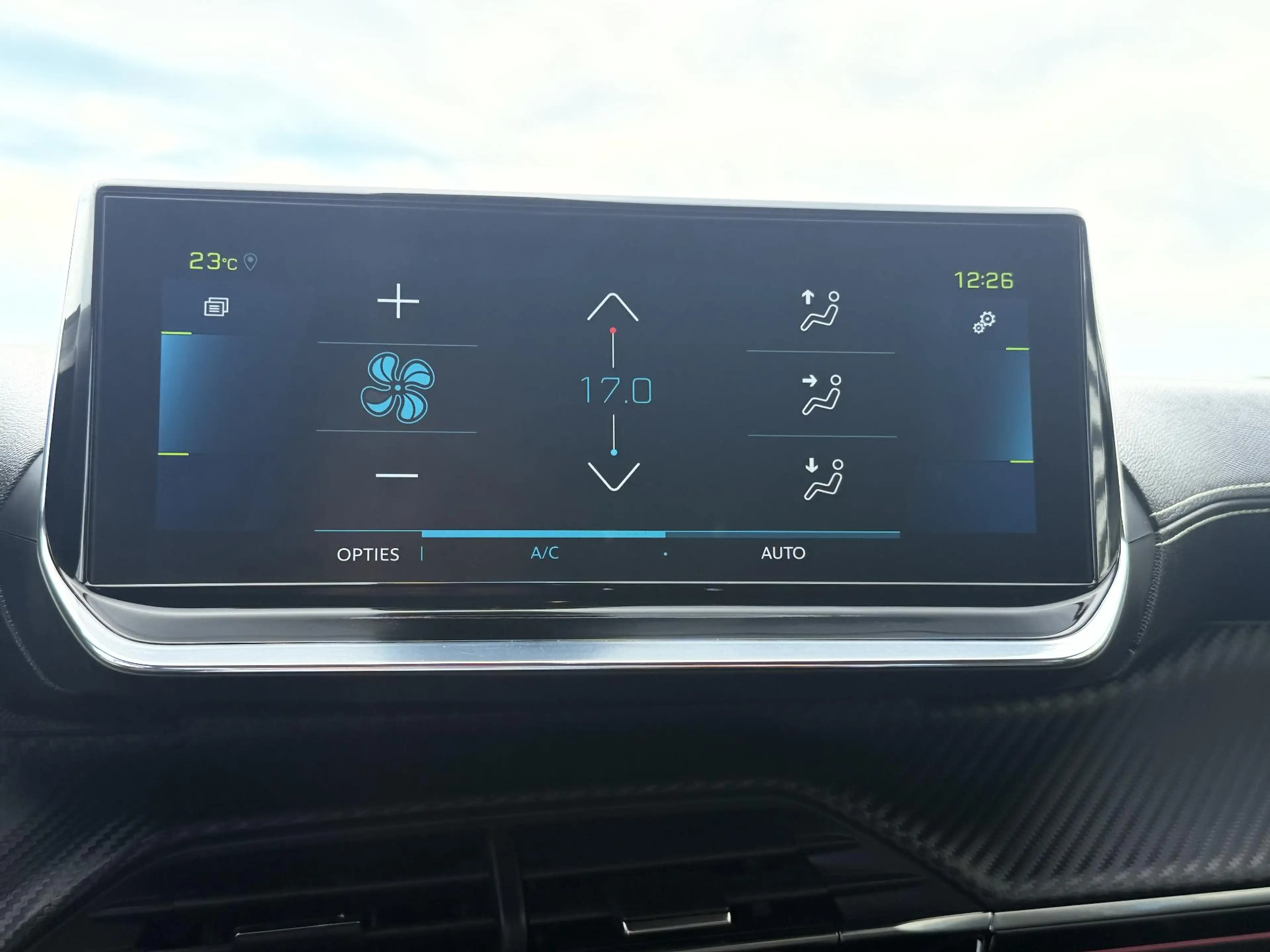Peugeot e-208 EV GT 350 50 kWh Navigatie | Camera | LED | Climat — photo 10