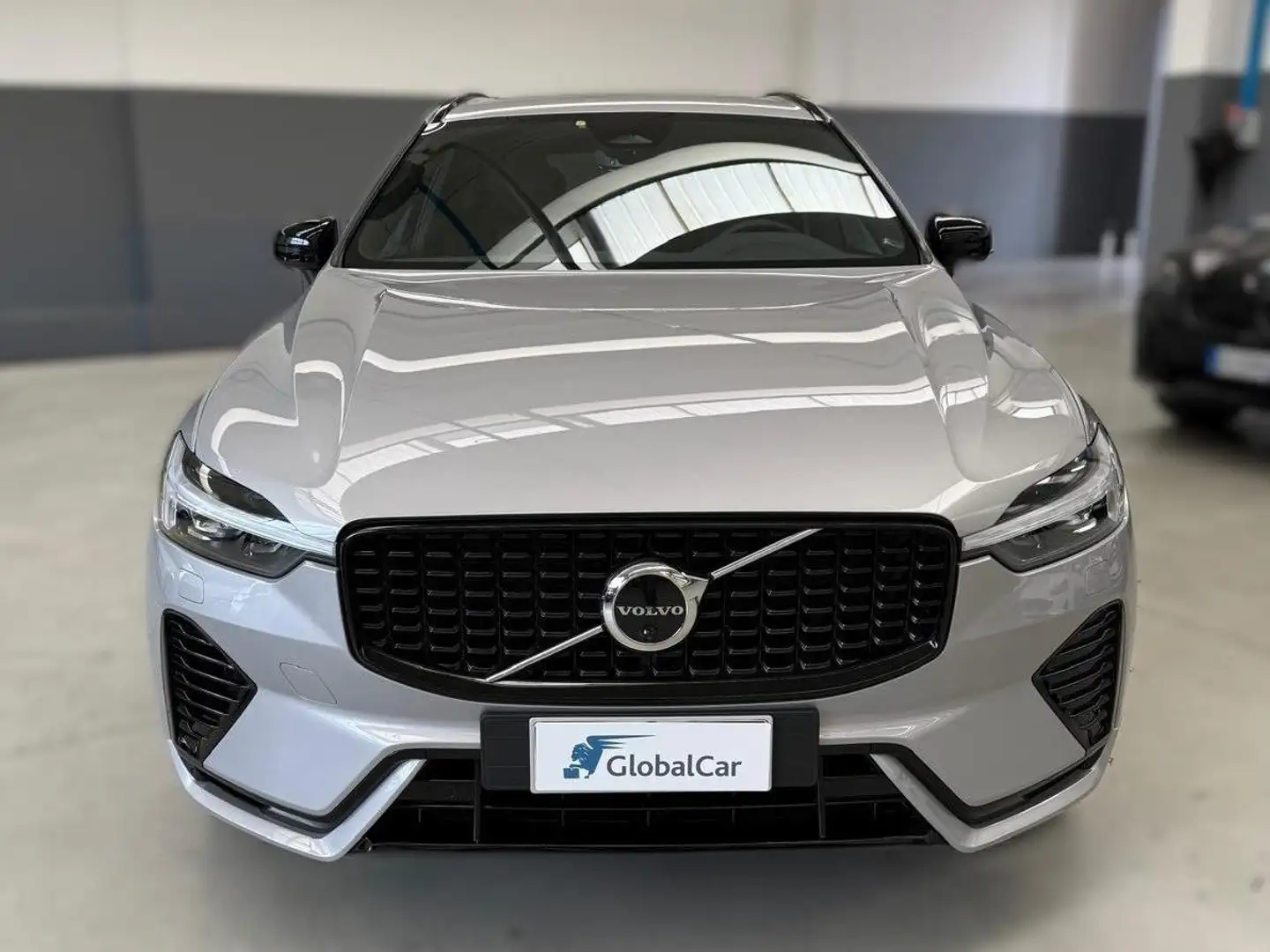 Volvo XC60 XC60 2.0 t6 recharge phev R-design AWD Grigio - 2
