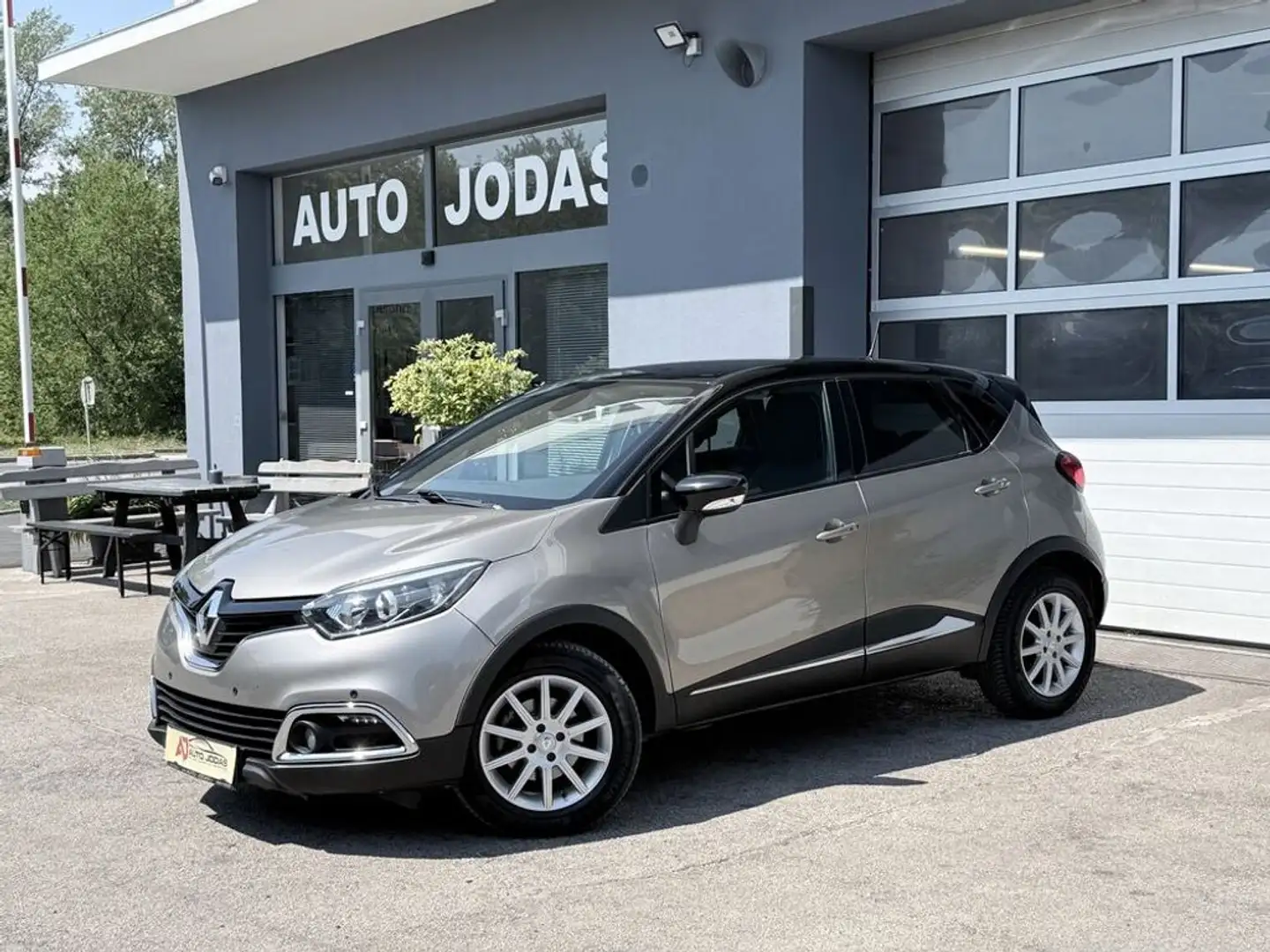 Renault Captur Dynamique TCe 120 EDC **Kamera/Sitzheiz.** Beige - 2