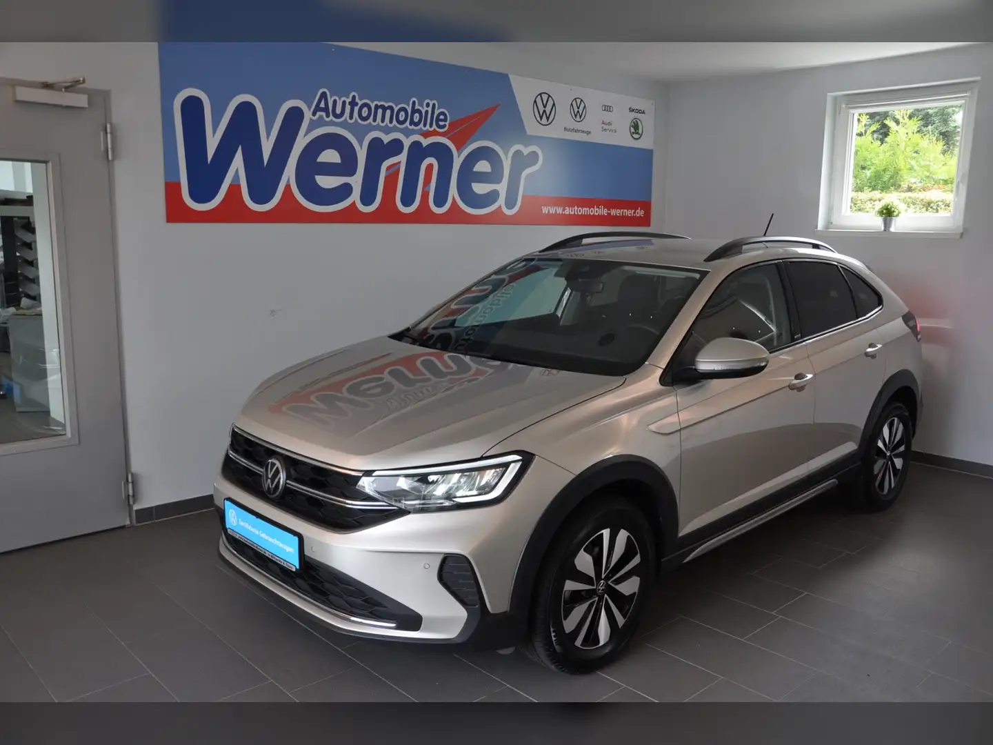 Volkswagen Taigo MOVE 1.0TSI LED App-Navi beatsAudio Silber - 2