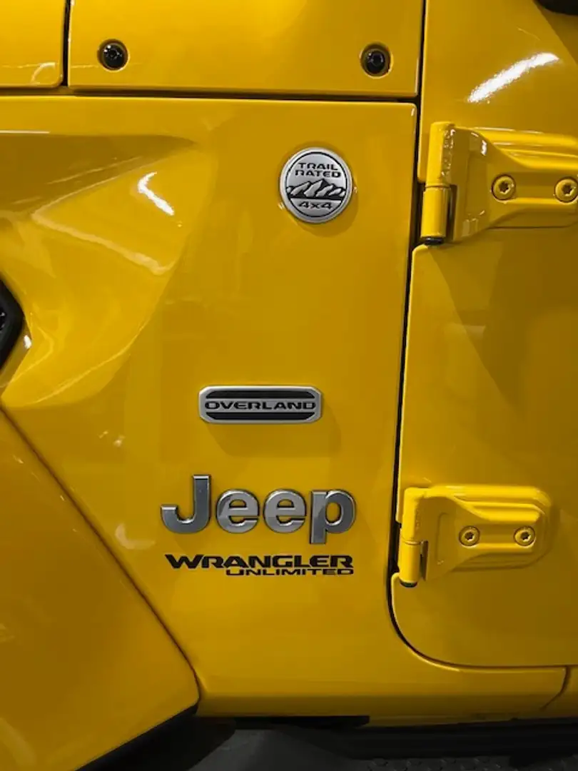 Jeep Wrangler Wrangler Unlimited 2.2 CRDi overland Geel - 2