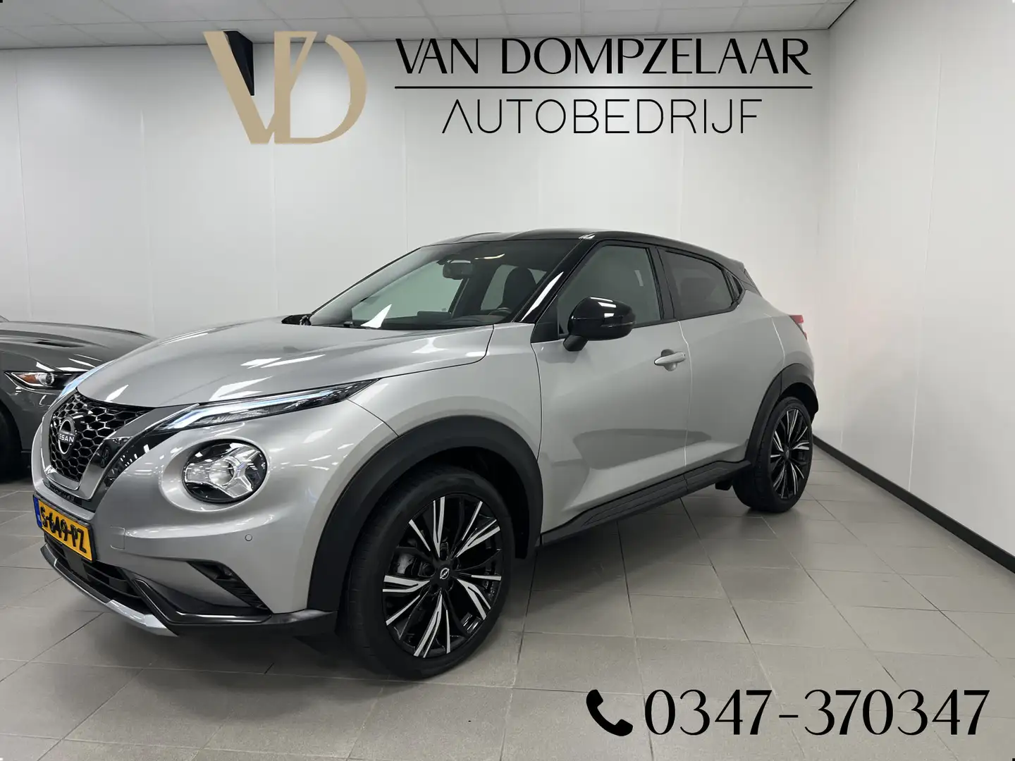 Nissan Juke 1.0 DIG-T N-DESIGN / AUTOMAAT / NAVI / CAMERA / TR Grijs - 1