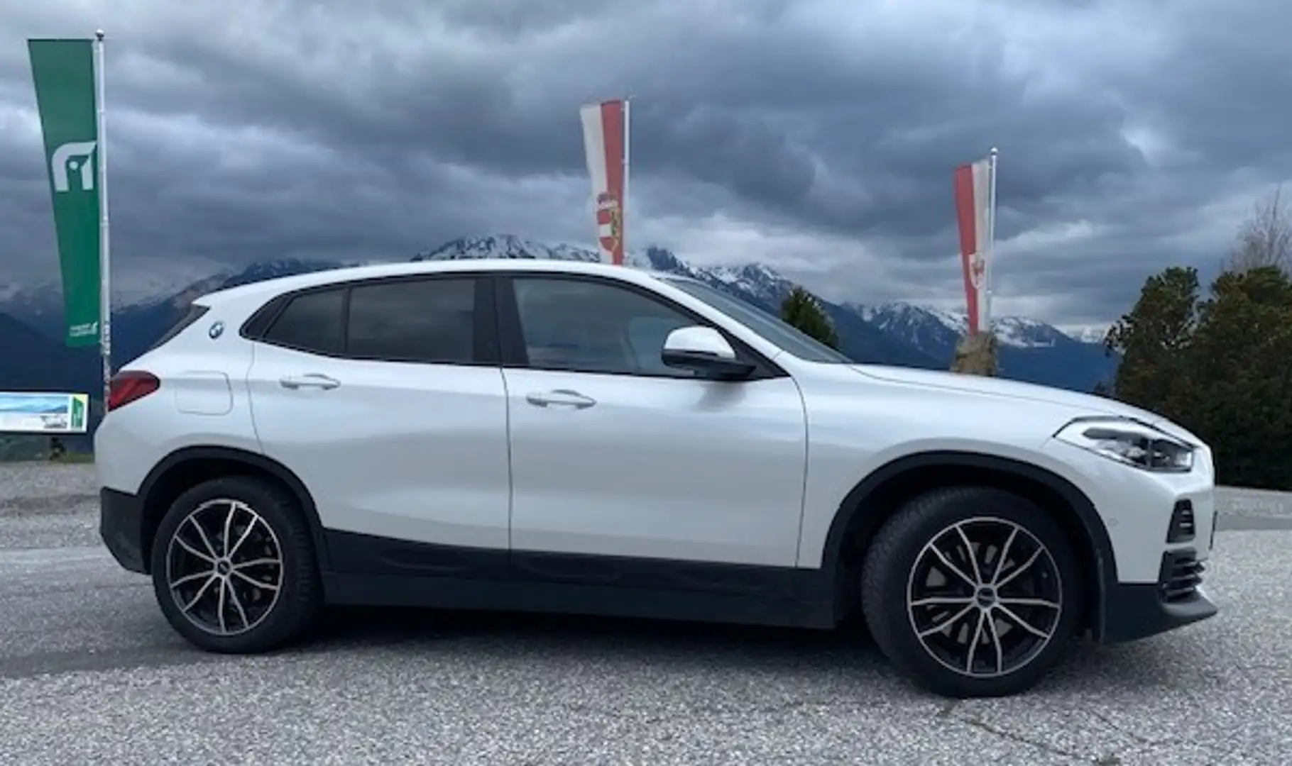 BMW X2 X2 xDrive25e PHEV Aut. Weiß - 2