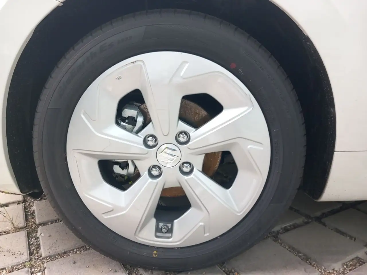 Suzuki Swift Comfort Facelift LED Rückfahrkamera 10