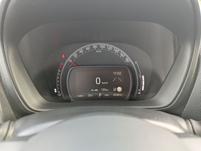 Toyota Aygo X S-CVT Team D LED, PDC, Allwetter — photo 11
