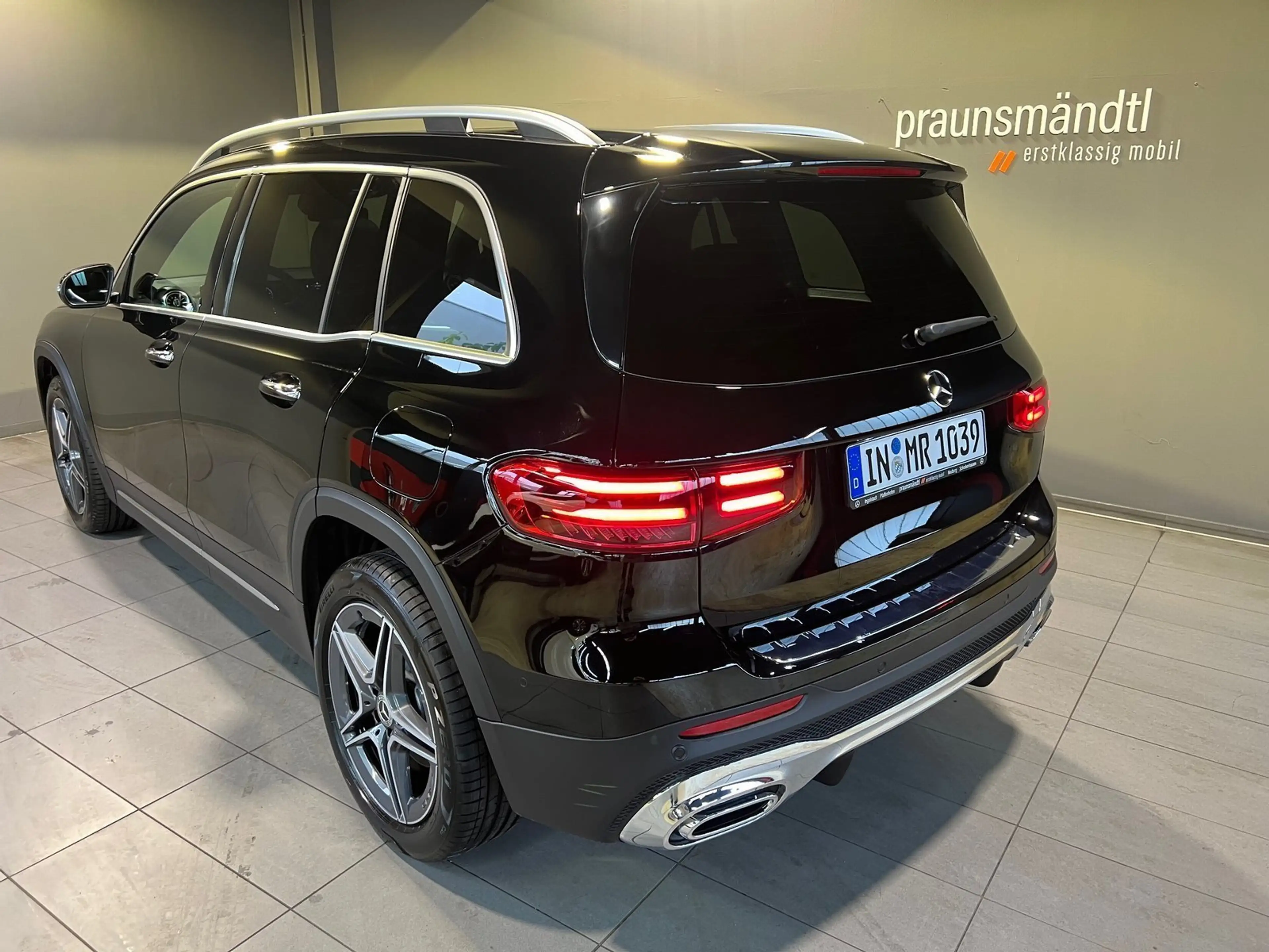Mercedes-Benz GLB 200 Edition AMG Pano/AHK/Dist/7Sitz/360°/Tot — photo 2
