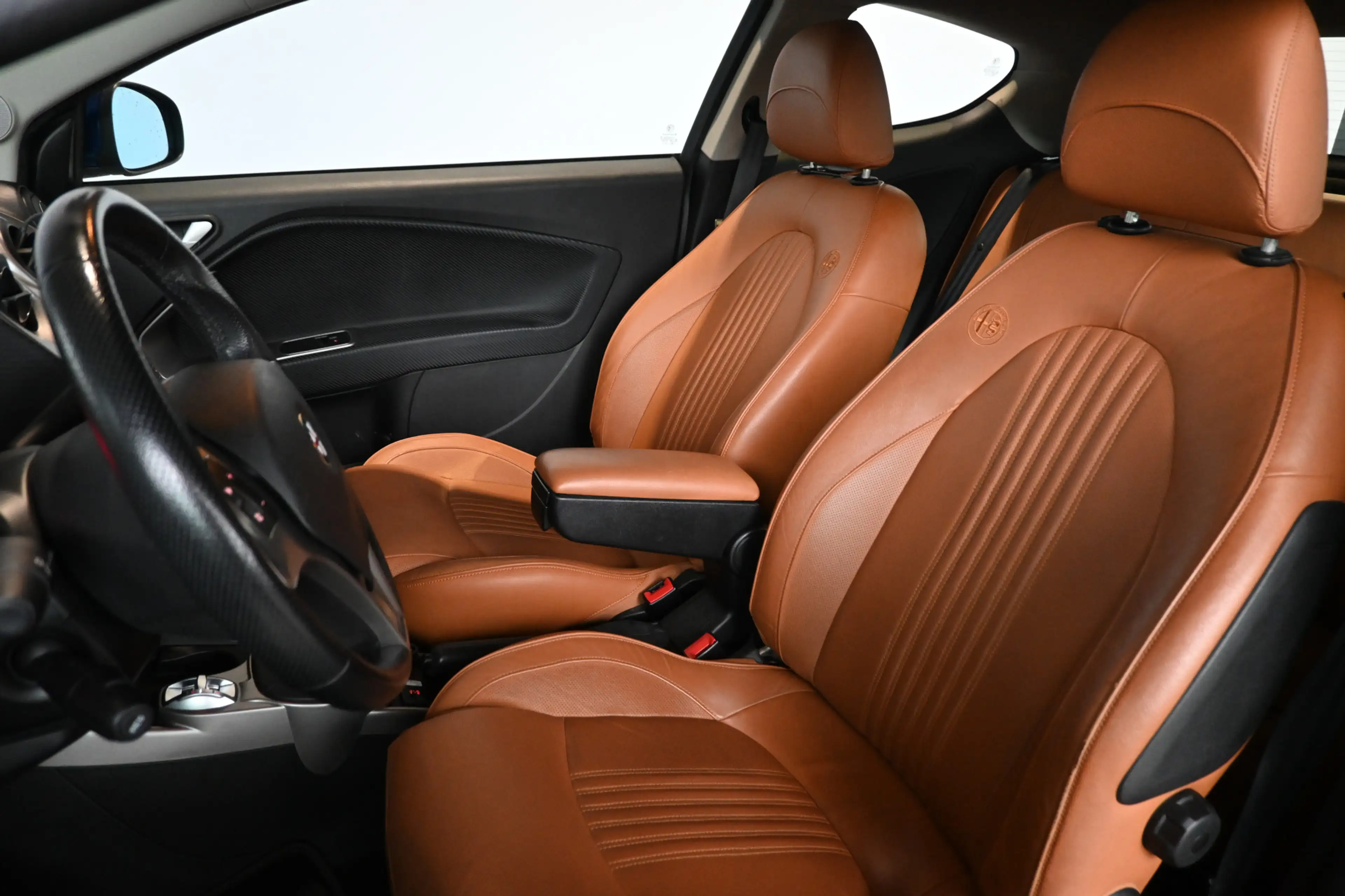 Alfa Romeo MiTo 1.3 JTDm ECO Distinctive Clima Navigatie Cruise Co — photo 7