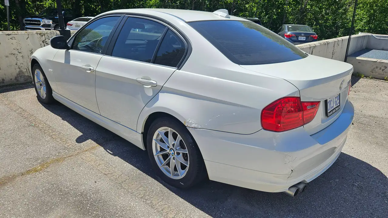 2011 BMW 3 Series