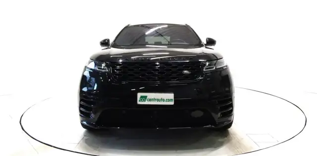 Land Rover Range Rover Velar view 2