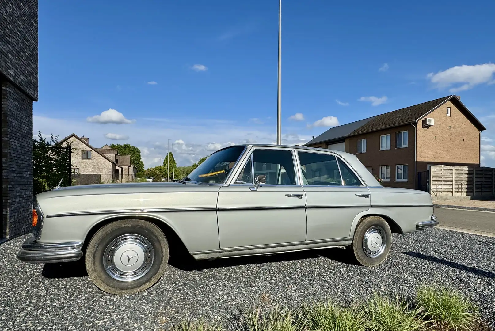 Mercedes-Benz 280 Mercedes 280 SE 3.5 benzine V8 W108 Gris - 2