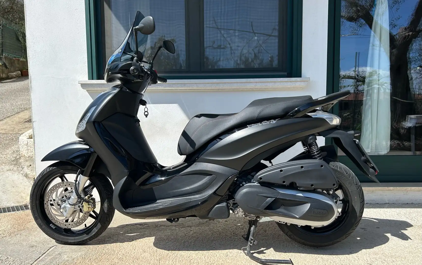 Piaggio Beverly 350 ASR ABS Negru - 2
