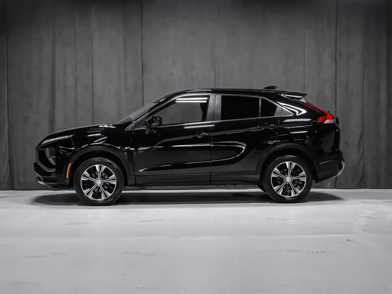 Mitsubishi Eclipse Cross снимка Mitsubishi Eclipse Cross
