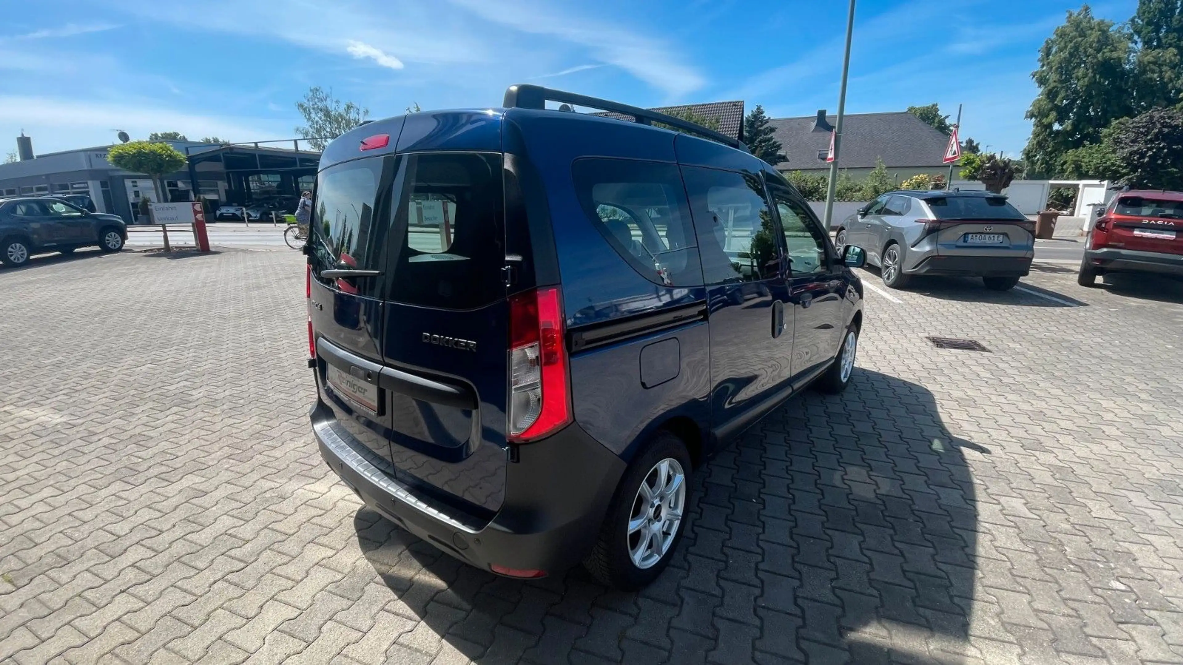 Dacia Dokker Celebration*Klima,Navi,Bluetooth,Tempomat — photo 8