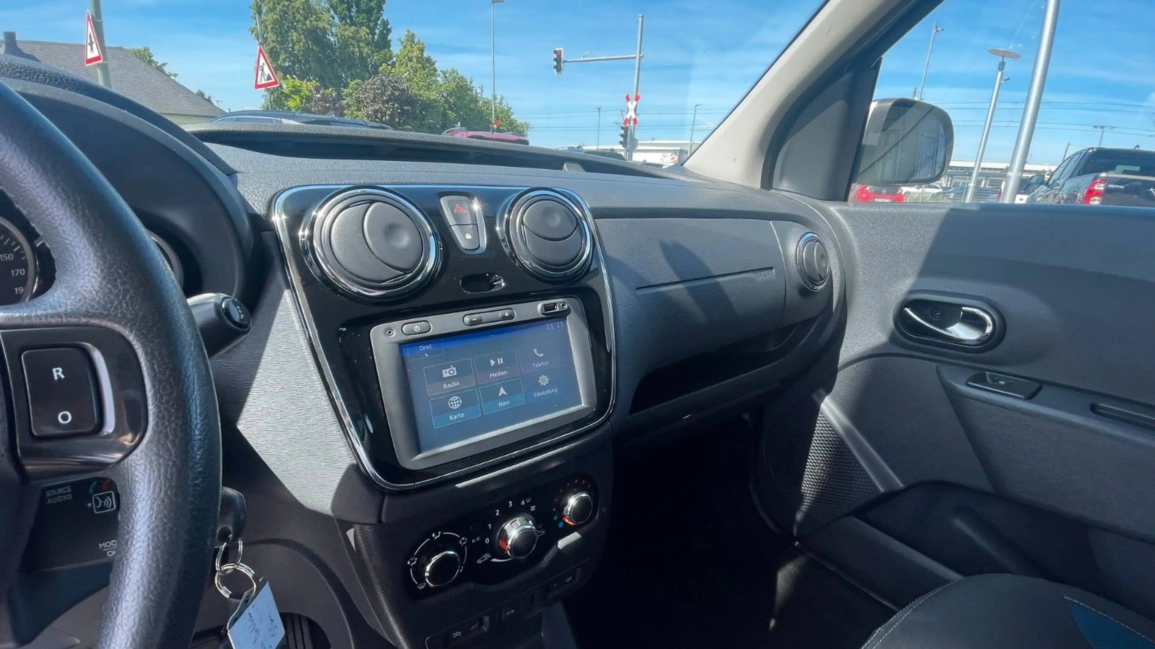 Dacia Dokker Celebration*Klima,Navi,Bluetooth,Tempomat — photo 12