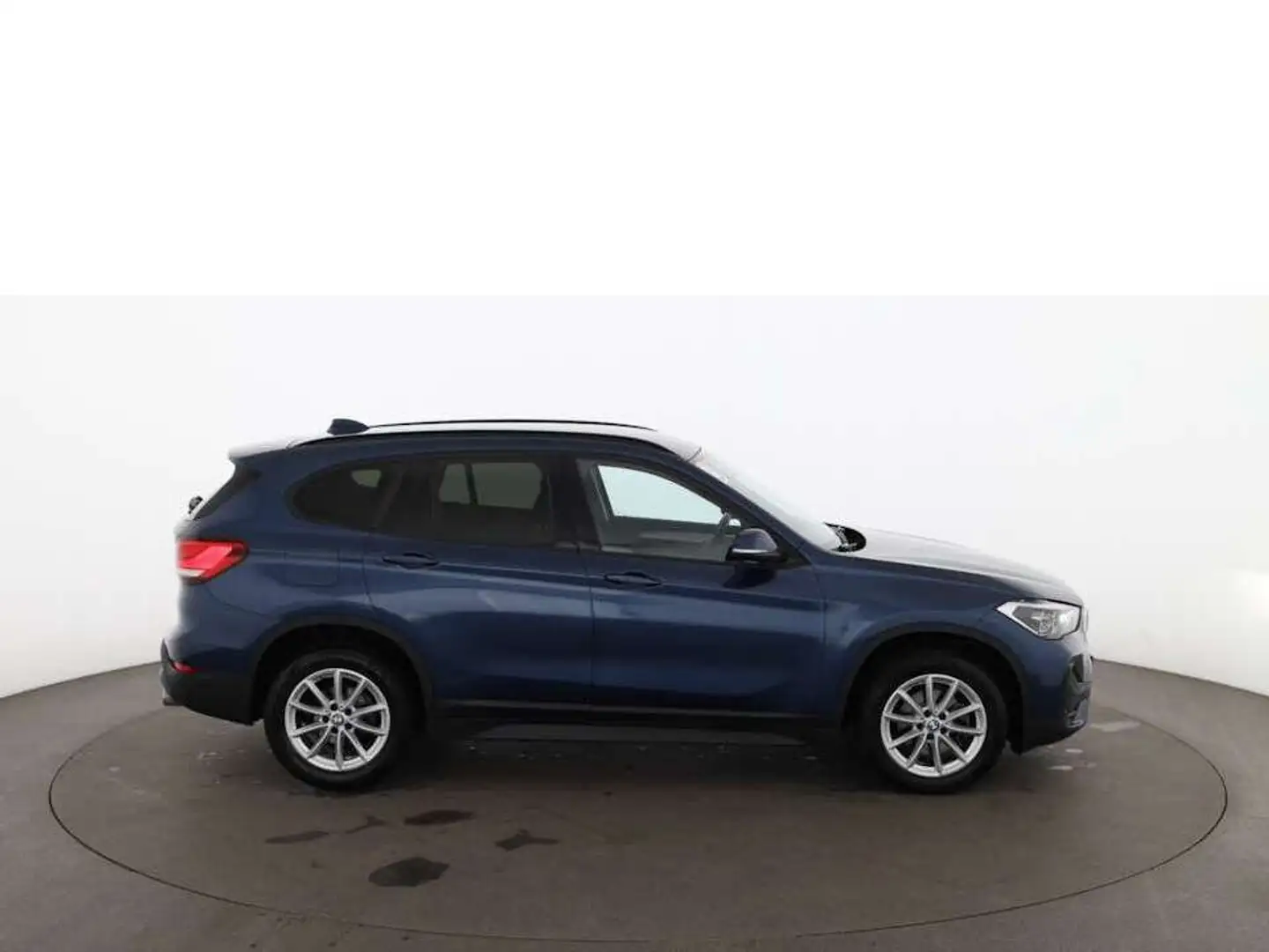 BMW X1 sDrive18d Advantage Aut LED LEDER NAVI SITZHZG Blau - 2