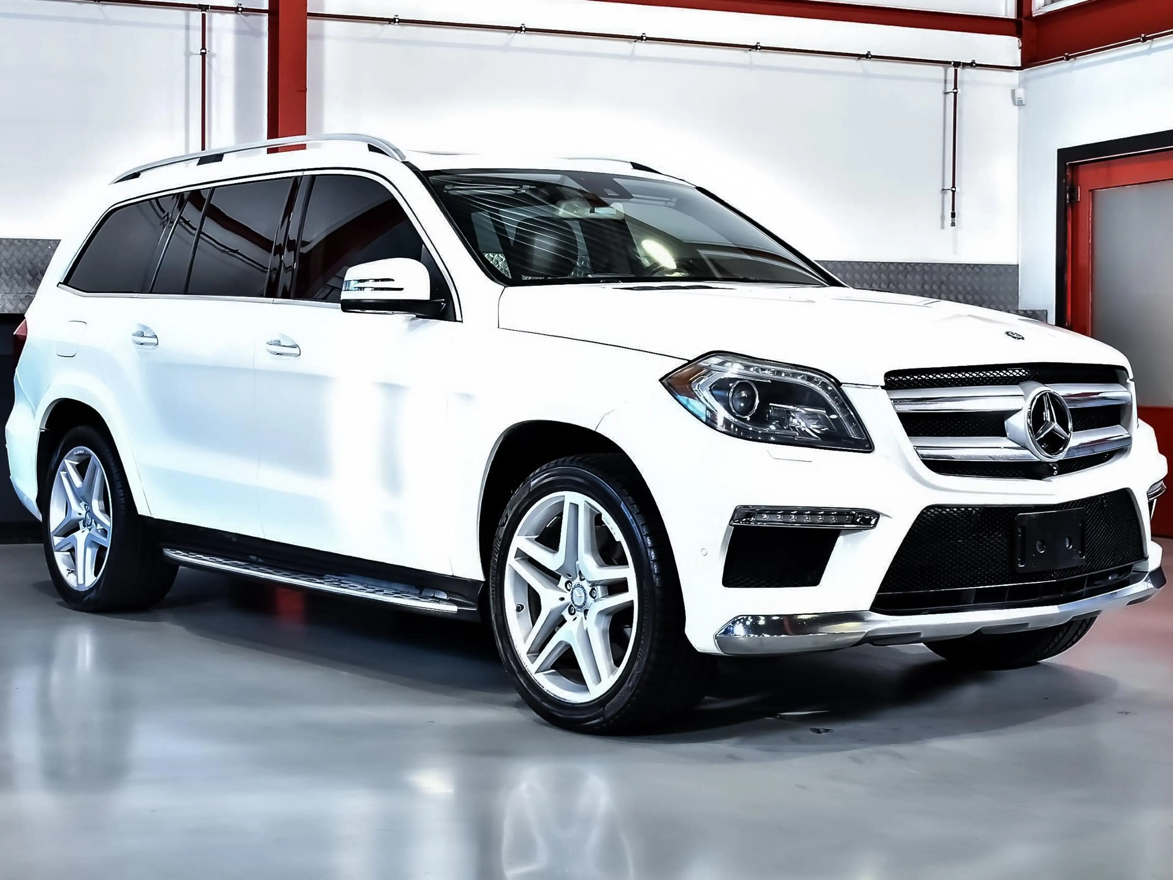 Mercedes-Benz GL 500 GL550 4matic Twin Turbo 4.7L V8 429PK  7seats