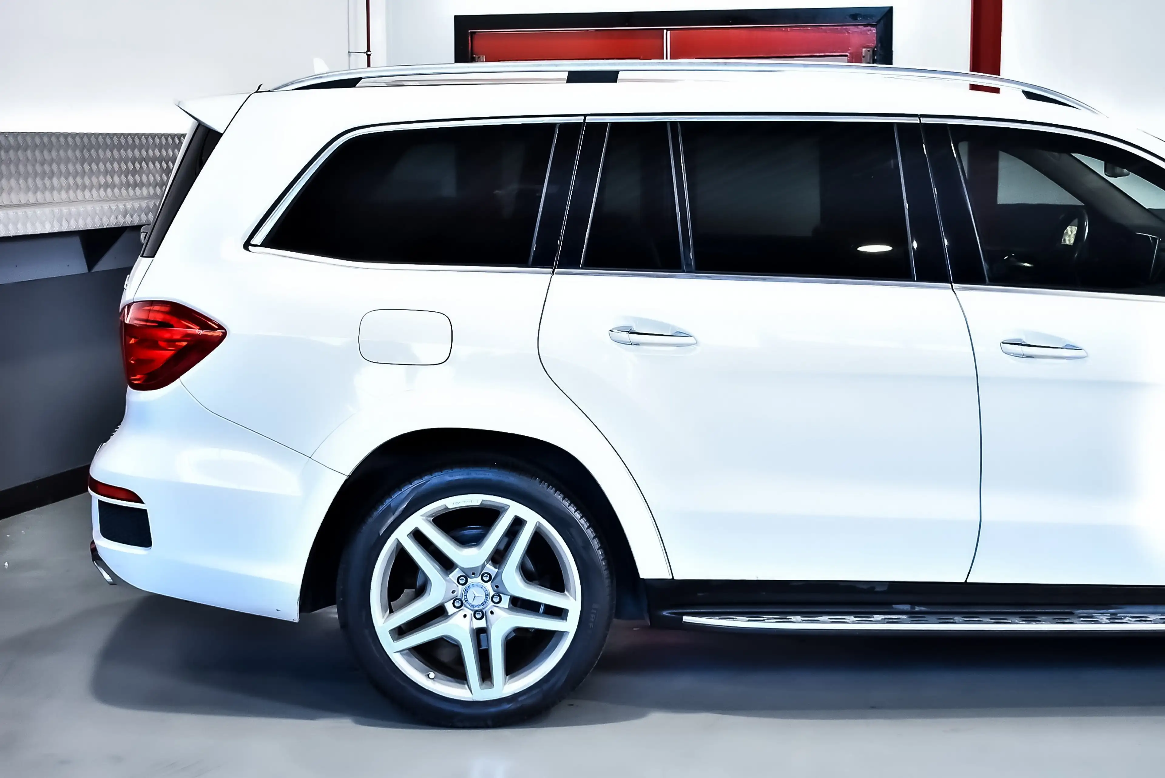 Mercedes-Benz GL 500 GL550 4matic Twin Turbo 4.7L V8 429PK  7seats — photo 4