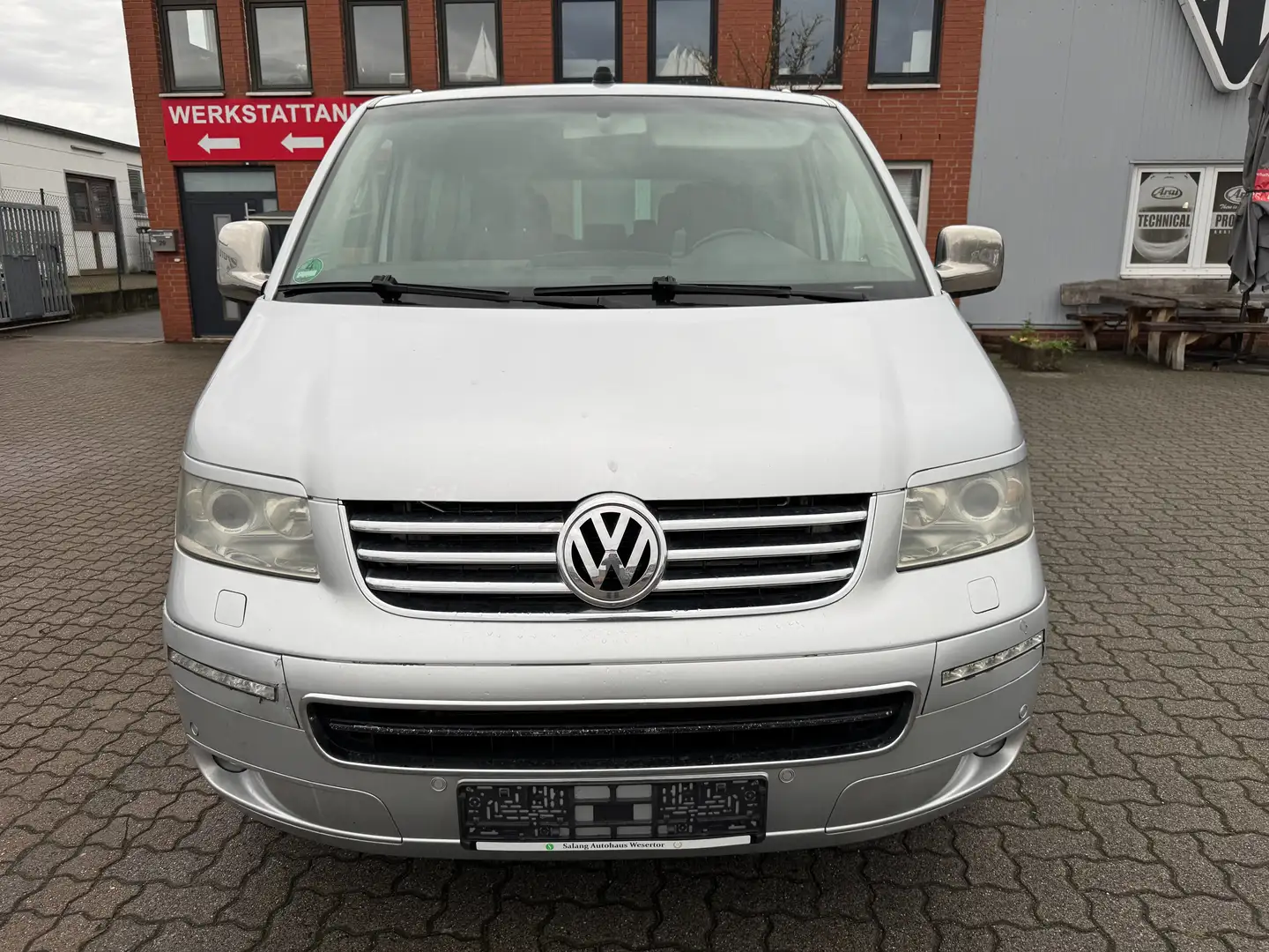 Volkswagen T5 Multivan Transporter T5 TDI Comfortline Autm. Silber - 2