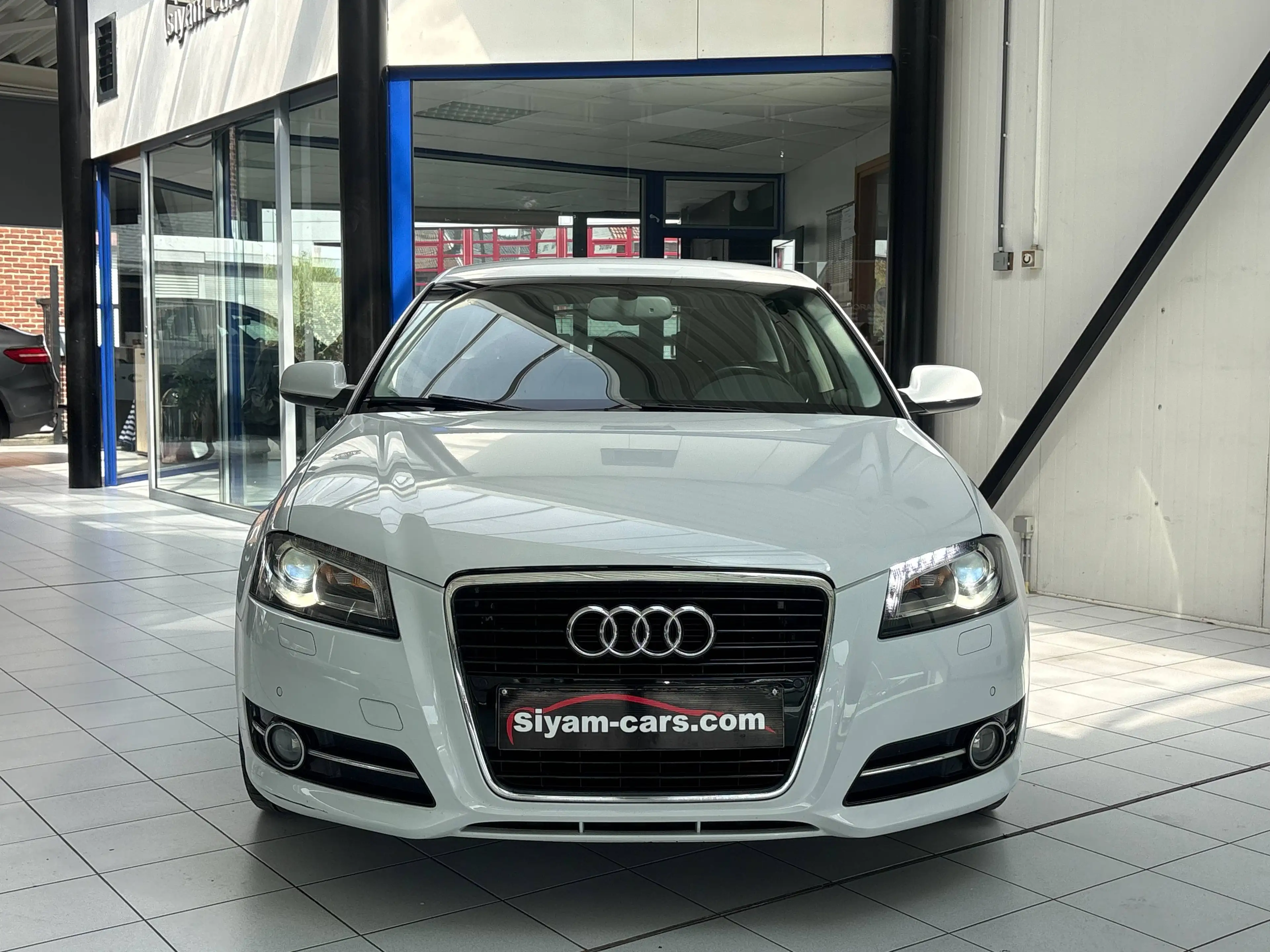 Audi A3 A3 Sportback 1.4 TFSI *XENON * CUIR * GPS * PDC * JANTES * — photo 8