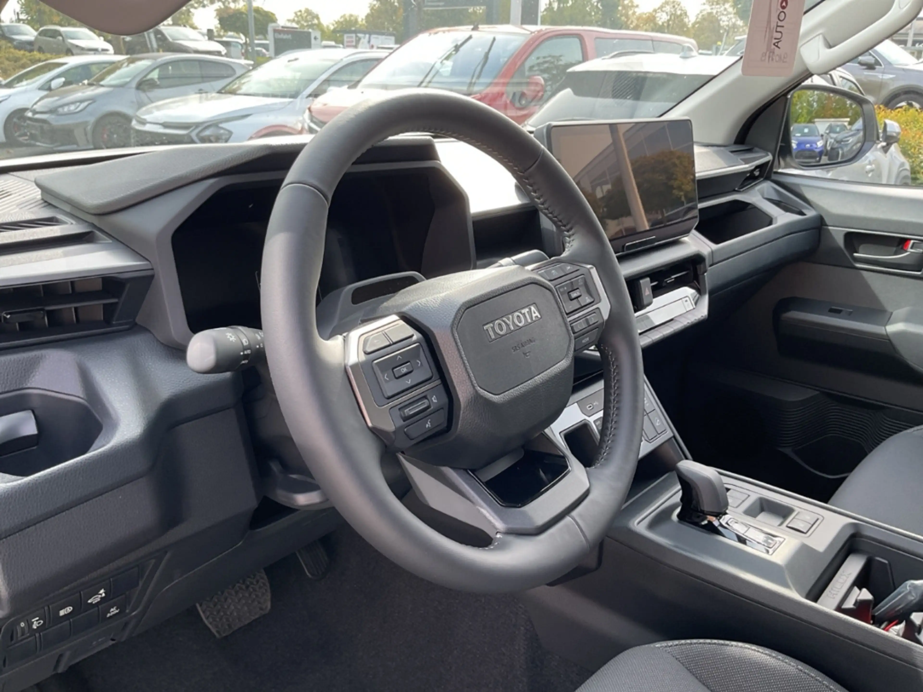 Toyota Hilux BEV Double Cab Electric 144 kW 4x4 Duty Navi LED S — photo 9