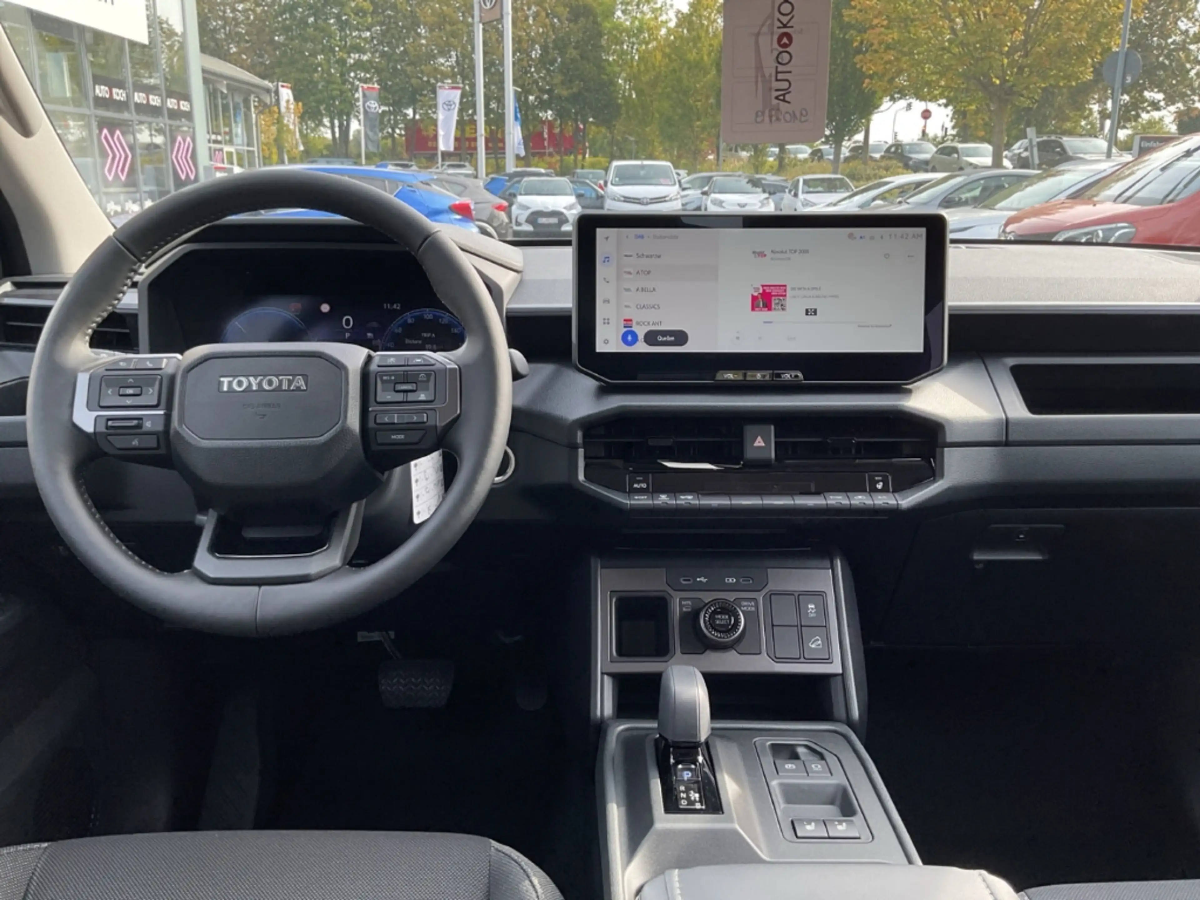 Toyota Hilux BEV Double Cab Electric 144 kW 4x4 Duty Navi LED S — photo 12