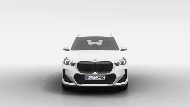BMW X1 view 3