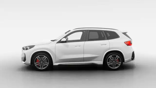 BMW X1 view 4