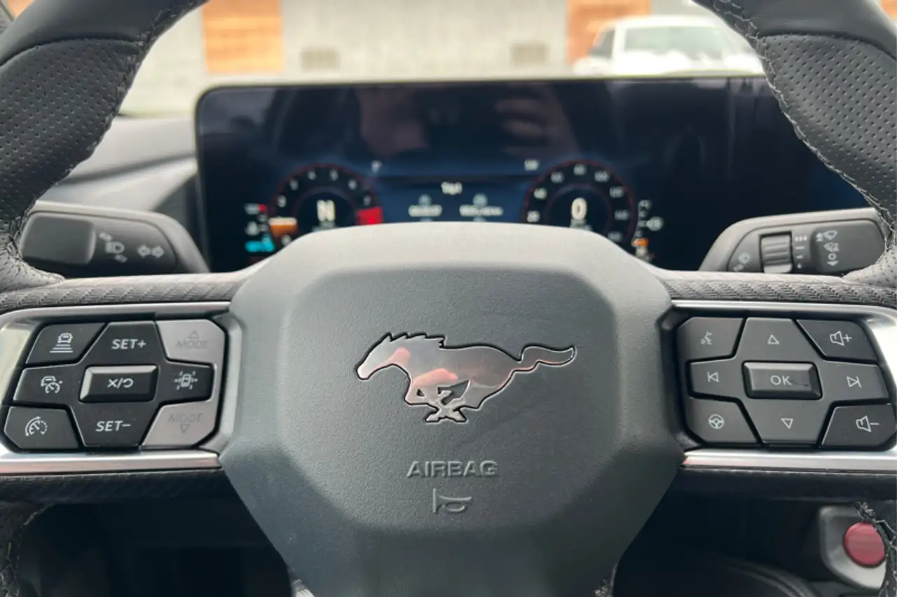 Ford Mustang снимка Ford Mustang