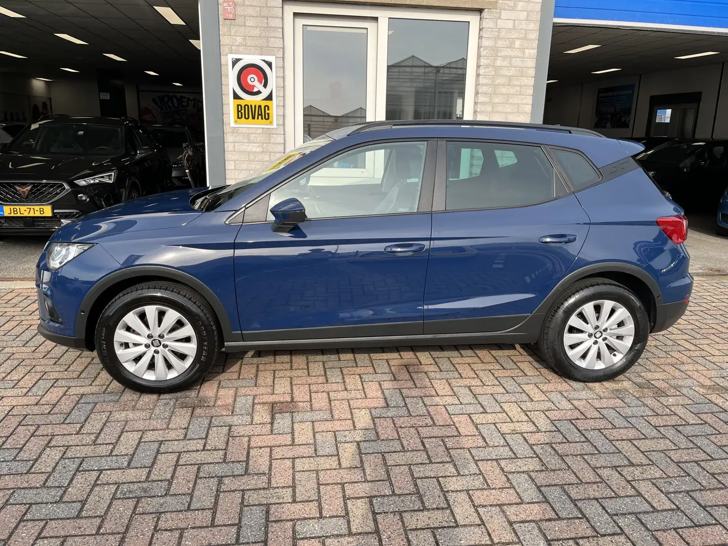 SEAT Arona 1.0 TSI Style Business Intense / AUTOMAAT/ TREKHAA Bleu - 2