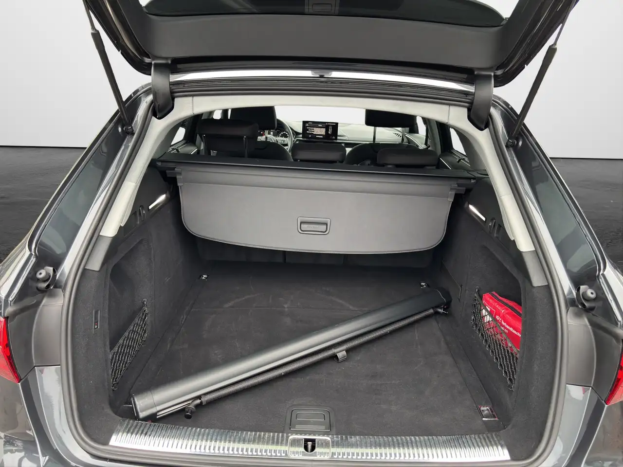 Audi A4 Avant 40 TFSI S tronic advanced 13