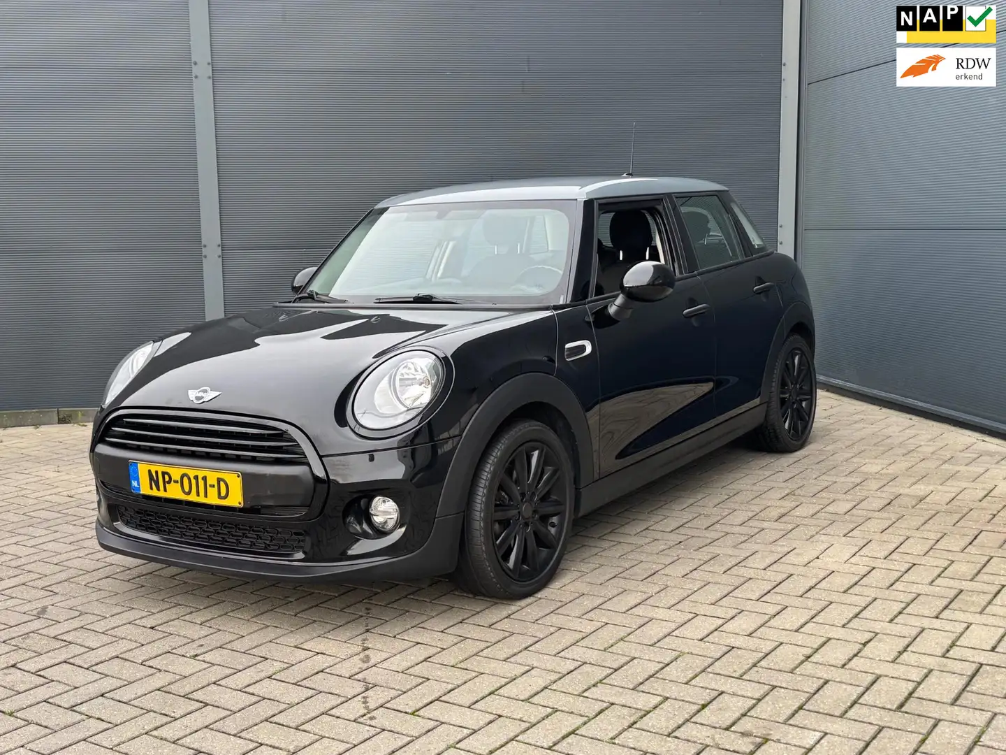 MINI Cooper Mini 1.5 / Navi / Cruise / Nap Negro - 1