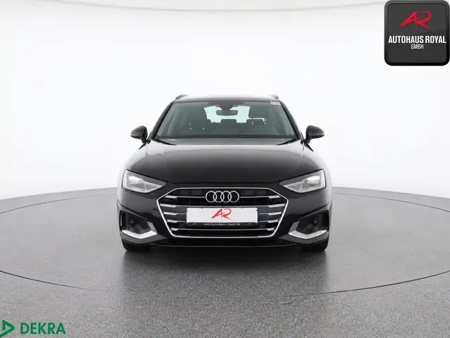 Audi A4 view 8