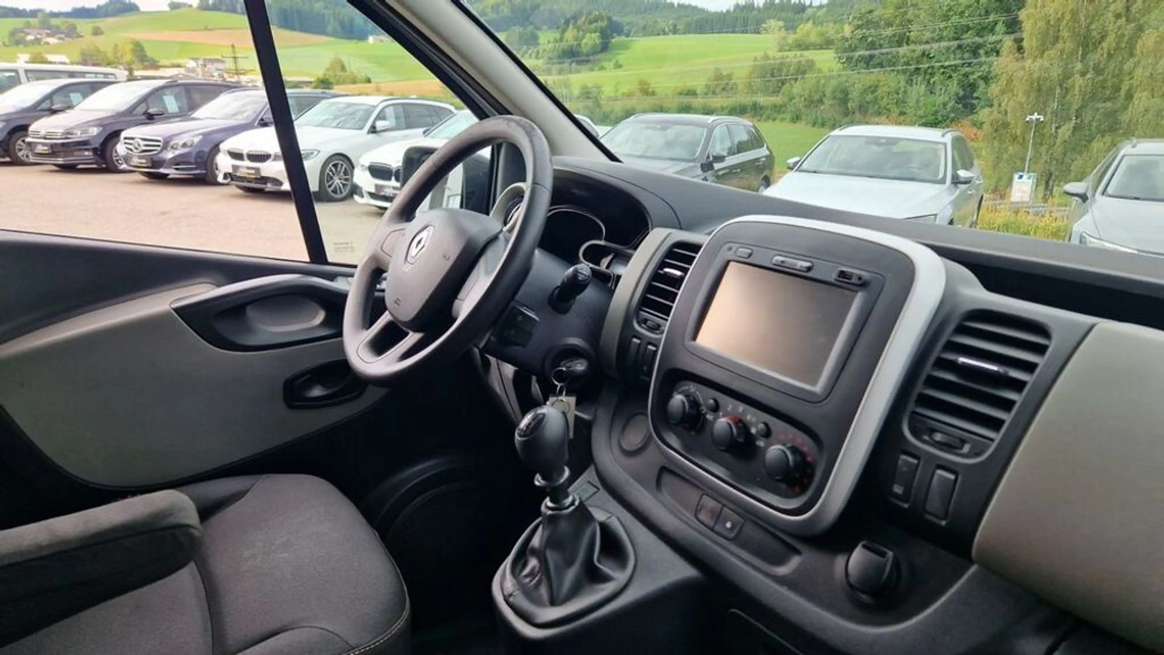 Renault Trafic L1H1 2,9t Expression ''9-Sitzer'' — photo 8