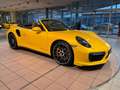 Porsche 991 .2 Turbo S Cabriolet Gelb - thumbnail 2