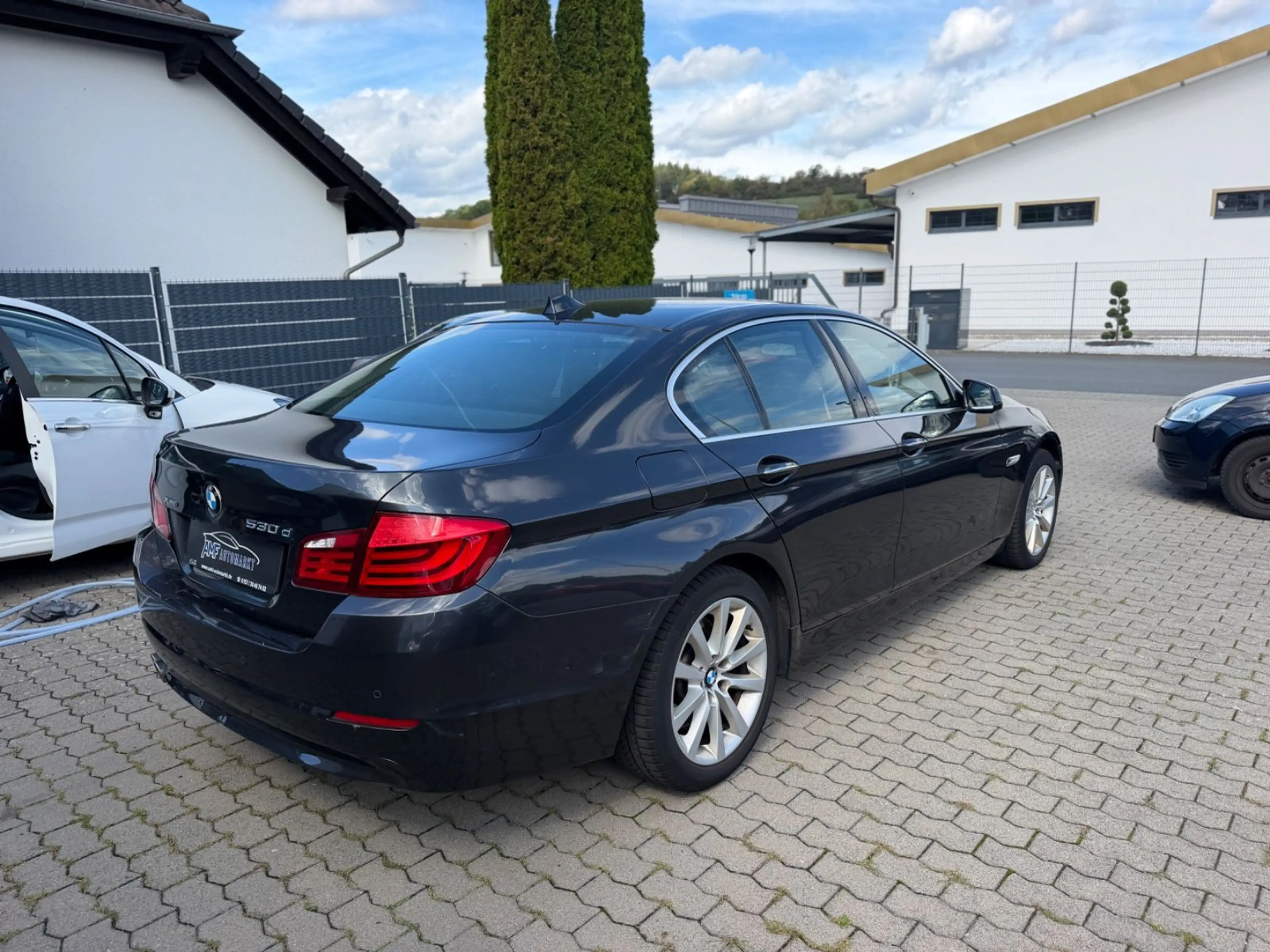 BMW 530 5 Limousine 530 d xDrive Leder — photo 3