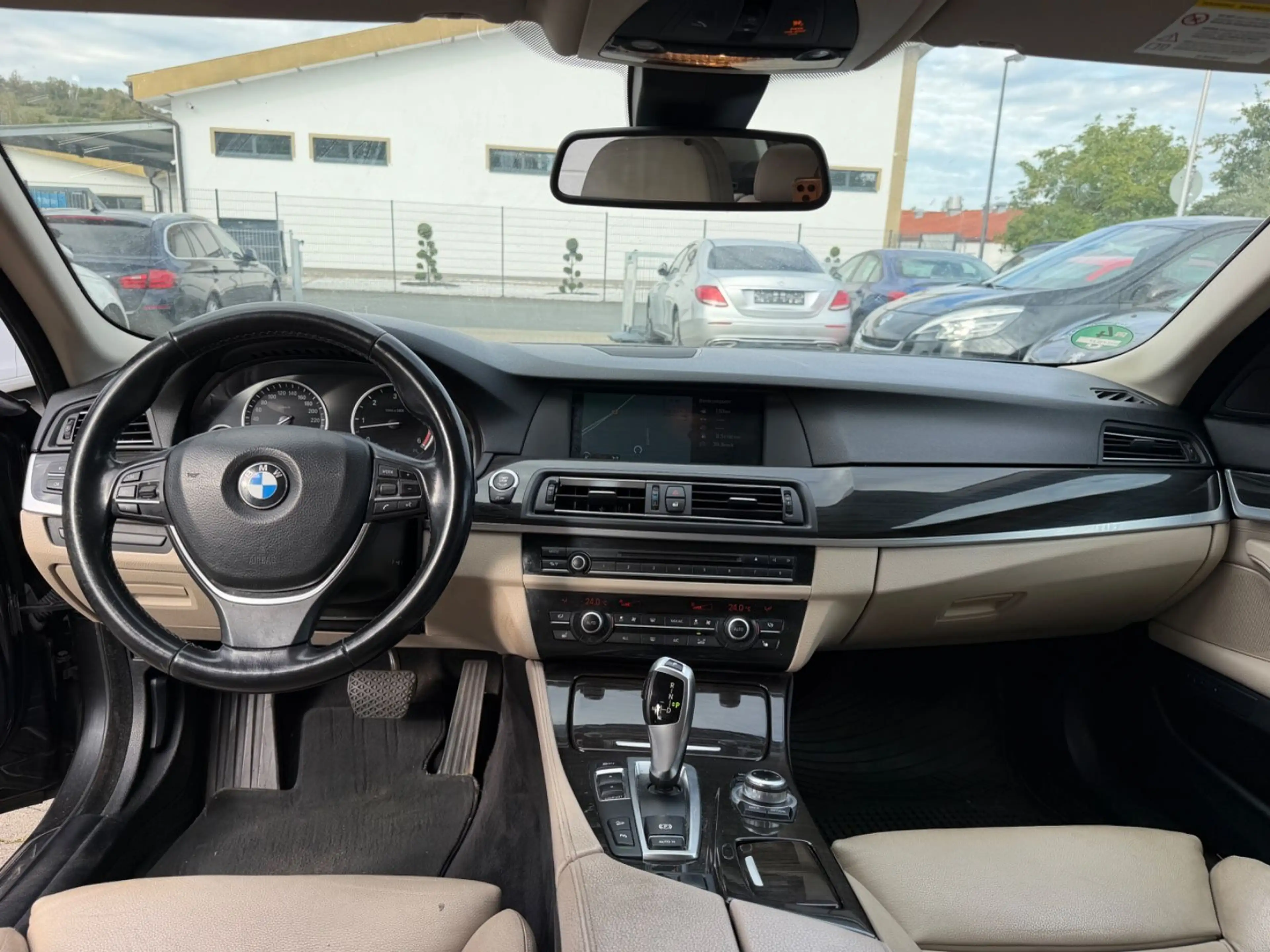 BMW 530 5 Limousine 530 d xDrive Leder — photo 11