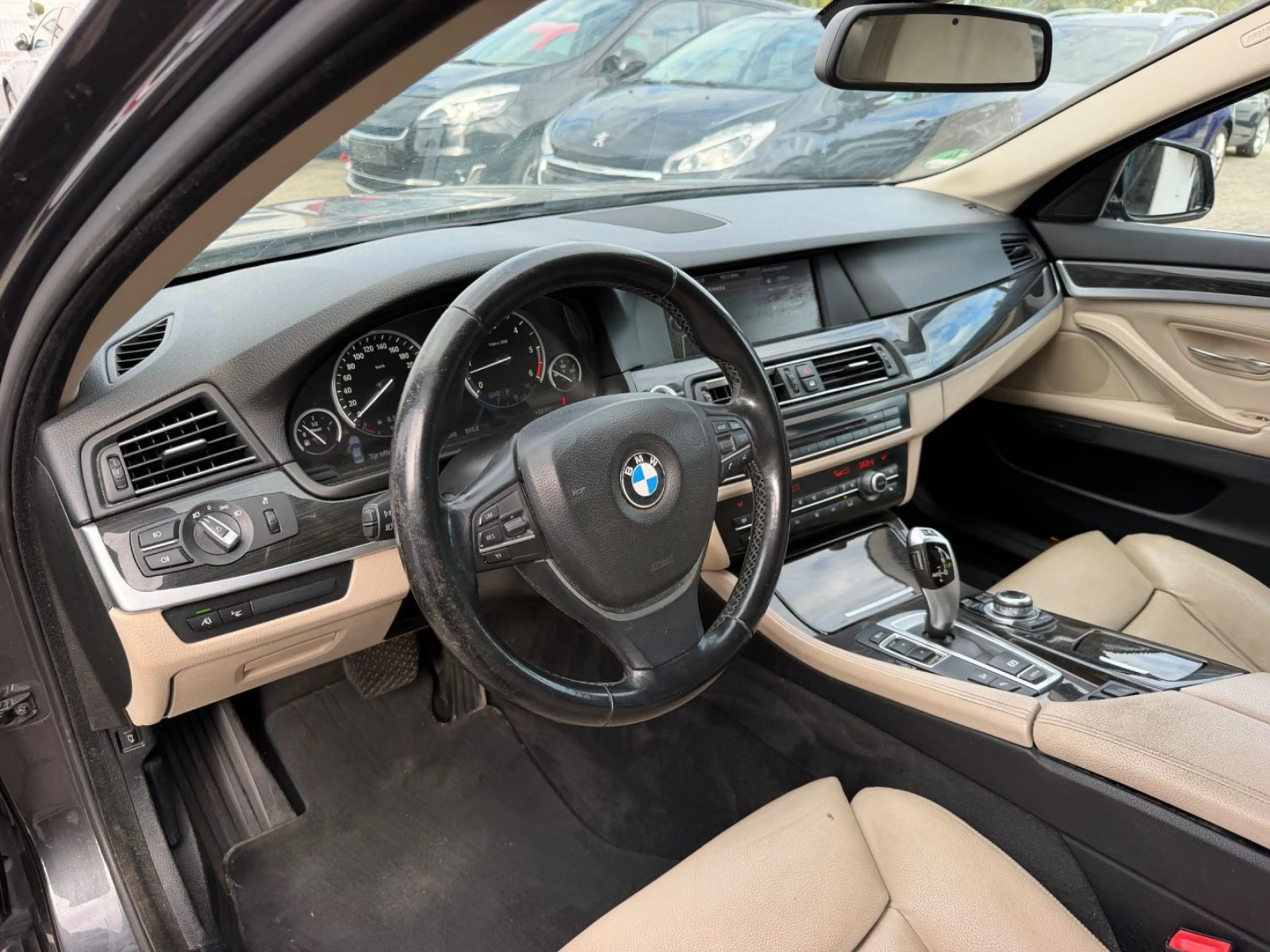 BMW 530 5 Limousine 530 d xDrive Leder — photo 9