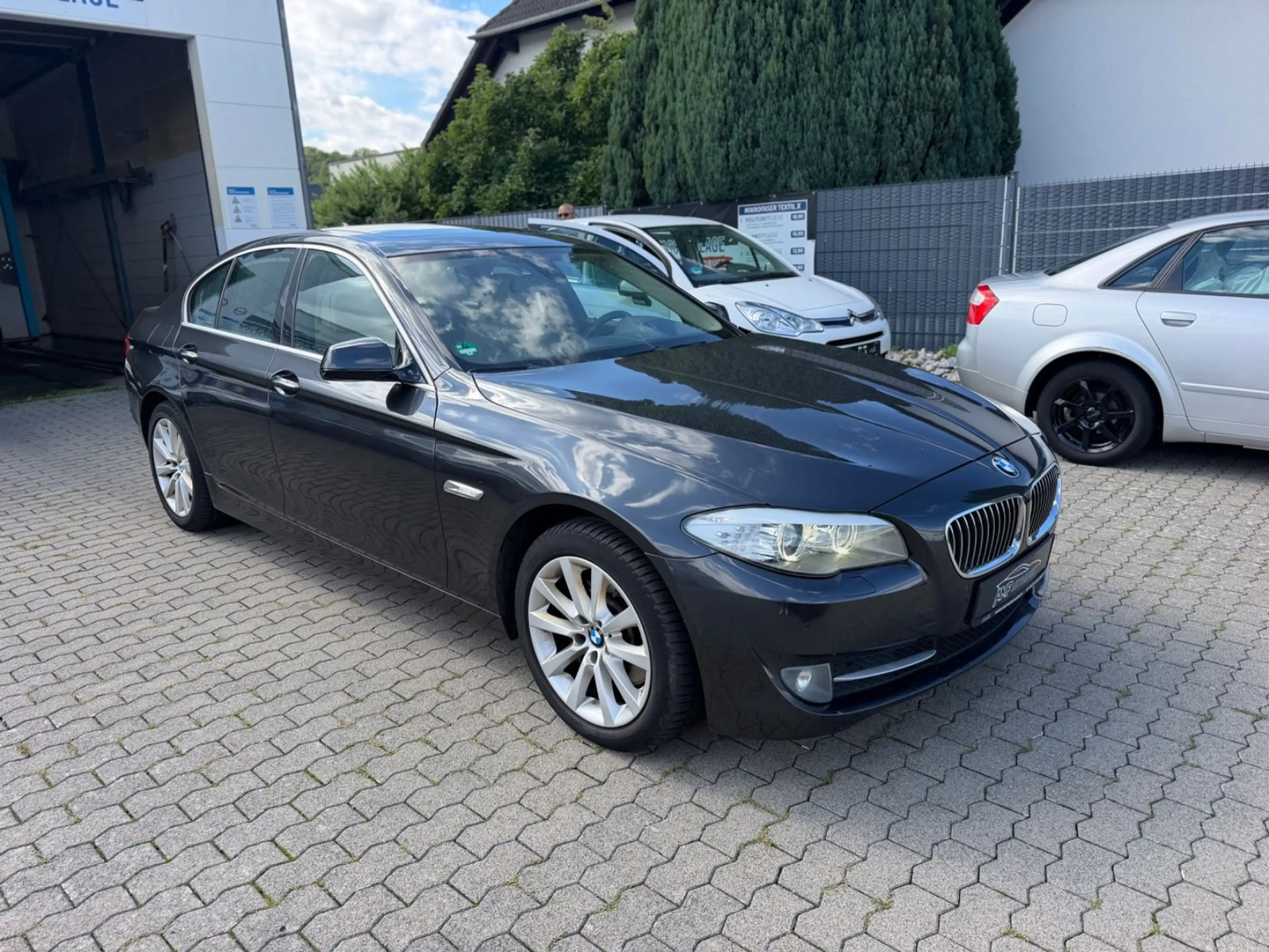 BMW 530 5 Limousine 530 d xDrive Leder — photo 2